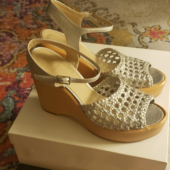 THEORY WOVEN SILVER LEATHER WEDGES NIB SIZE 9 FABULOUS - Picture 3 of 7